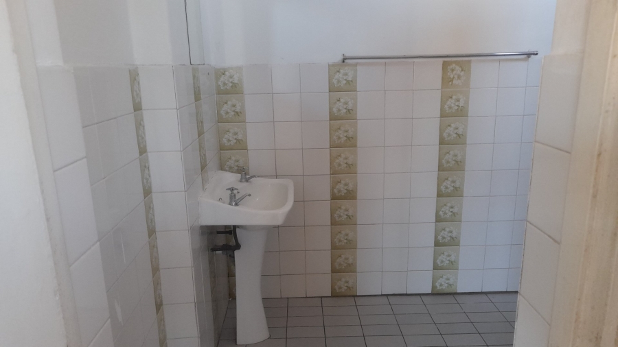 Commercial Property for Sale in Quigney Eastern Cape